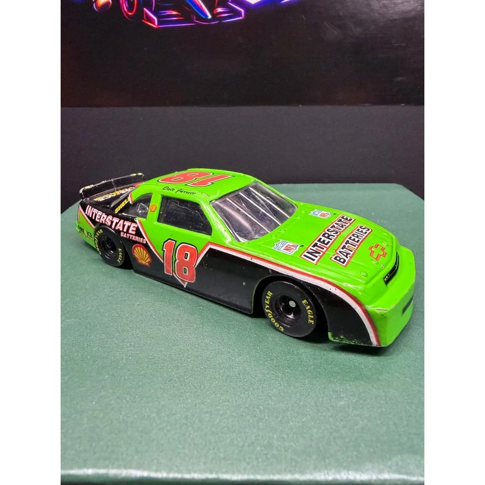 Dale Jarrett 18 Interstate Batteries Chevy Lumina 1:64 Diecast NASCAR FBW